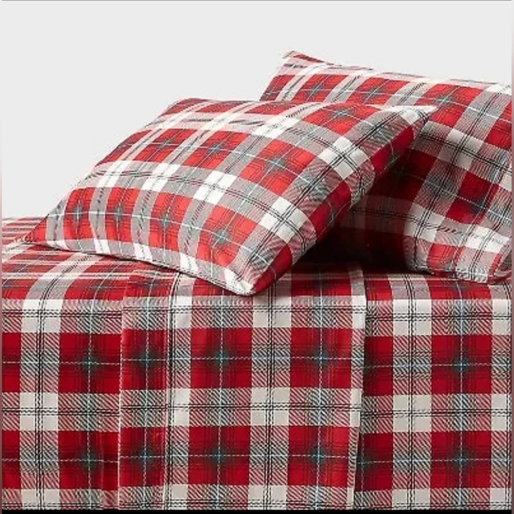 400 Thread Count Performance Holiday Sheet Set Green/Red Plaid - Th…